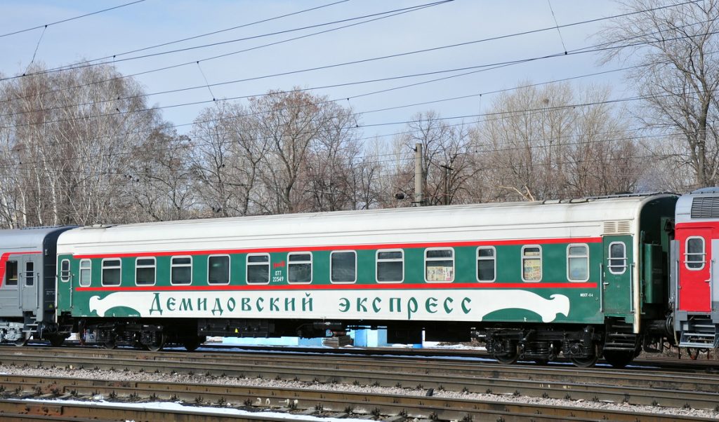 Екатеринбург петербург на машине