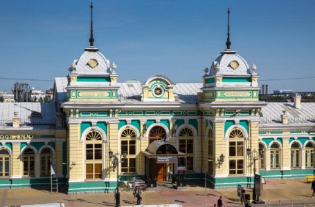 Иркутский железнодорожный вокзал : адрес, телефоны и услуги